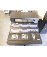Jands Vista S3 Lighting Console with R&amp;R Cases Rack - $33,808.94 MXN