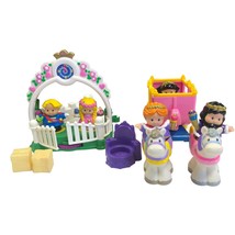 Fisher Price Little People Lil Kingdom Night Ball 7 Figures Dance Carriage VTG - £39.00 GBP