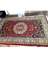 Vintage Finely Knotted Oriental Rug, Floral Medallion, 68&quot; x 34&quot;, - £106.09 GBP