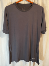 Large NIKE Performance Tshirt-Black Short Sleeve Athletic Dri-Fit EUC - $6.14