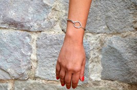 Simple Knot Bracelet, Minimalist Bangle for Woman, Boho Jewelry - £14.89 GBP