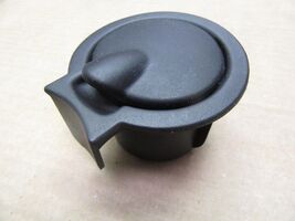 OEM Chrysler Jeep Instrument Panel Floor Console Ashtray Holder Cup 5511... - €17,00 EUR OEM Chrysler Jeep Instrument Panel Floor Console Ashtray Holder Cup 5511... - €17,00 EUR