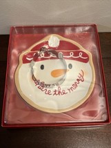 Hallmark Share the Merry Christmas Snack Cookie Plate w/Cookie Cutter - £5.42 GBP