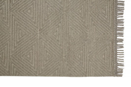 8' X 10' Tan and Ivory Wool Geometric Hand Woven Area Rug With Fringe - €476,40 EUR