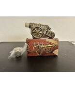 Vtg Avon Revolutionary Cannon Spicy After Shave 2 fl oz FULL WIH BOX - €11,06 EUR Vtg Avon Revolutionary Cannon Spicy After Shave 2 fl oz FULL WIH BOX - €11,06 EUR