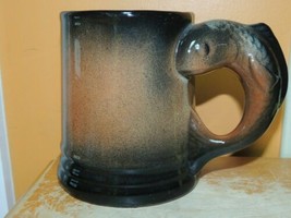 Art Pottery 5&quot; Mug / Cup brown / black Fish Handle spatter spray Sharon ... - £10.78 GBP