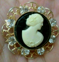 Vintage rhinestone filigree black white cameo Brooch Pin 1 1/8&quot; - £11.89 GBP