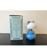 VTG Collectible 1972 Avon Courting Lamp Milk Glass Brocade Men's Cologne... - €13,59 EUR VTG Collectible 1972 Avon Courting Lamp Milk Glass Brocade Men's Cologne... - €13,59 EUR