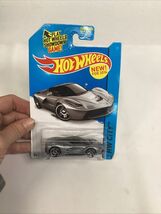 Hot Wheels 2014 HW City Ferrari LaFerrari - New - $19.79