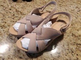 Clarks Rose Erin Wedge Open Toe Sandals Womens 8.5 Sand Nubuck  - $74.25
