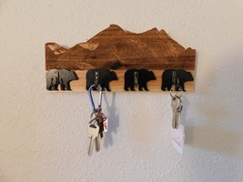 Black Bear Mountain Themed Keychain Holder / wall mounted - £15.77 GBP