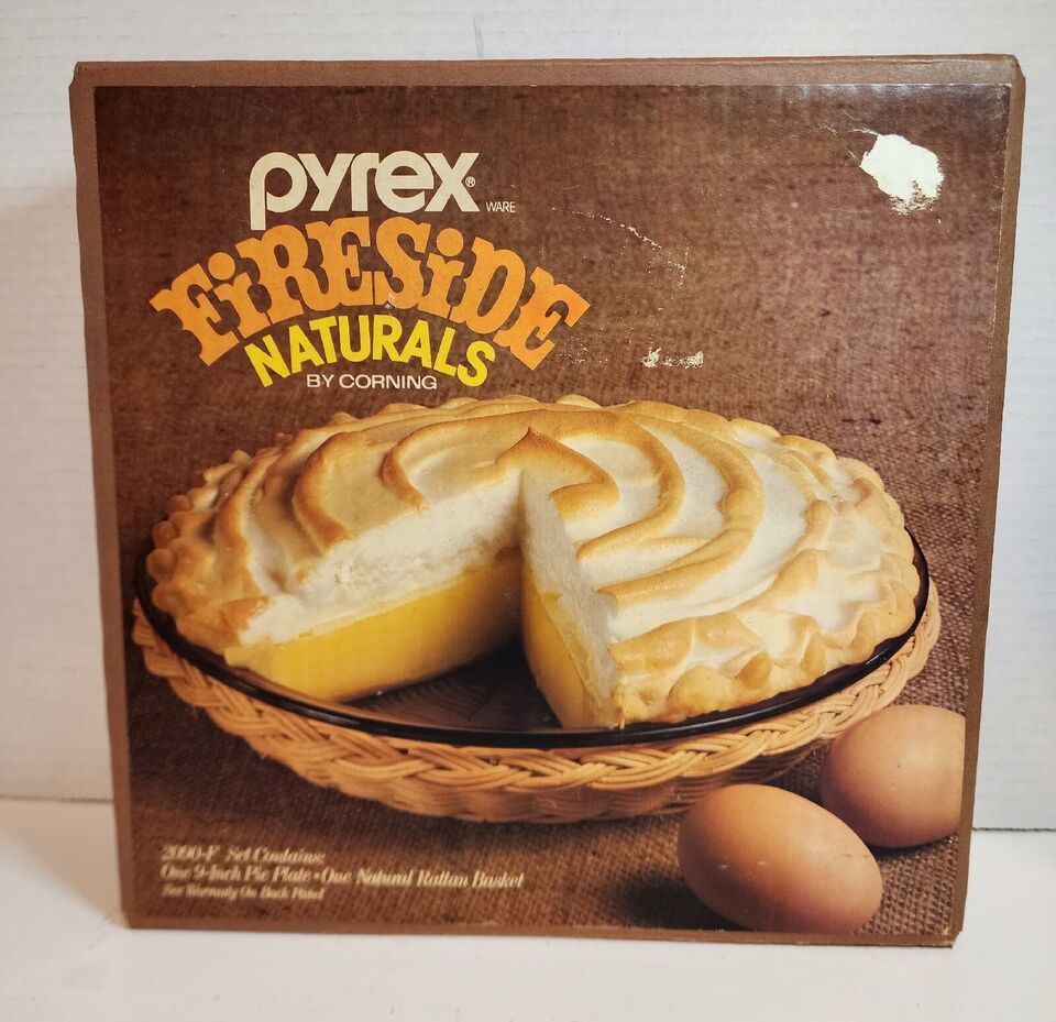 Pyrex Fireside Naturals By Corning 2090-F 9” Pie Plate/Natural Rattan Basket C - £19.80 GBP