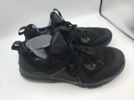 Size 9.5 - Nike Zoom Train Command Triple Black Lace up - $27.69