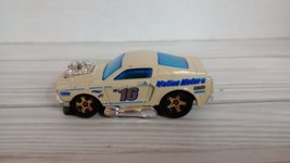1968 Ford Mustang Matias Motors Beige 1:64 Scale Diecast Diorama Collector Car - £1.54 GBP