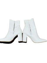 Women’s Ankle Boots Sz.8.5  Side Zip White Faux Leather Booties Round Toe - £19.16 GBP