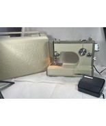 Vintage Sears Kenmore 158.10400 1040 Portable Sewing Machine w/Hard Rose... - €254,91 EUR