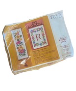 Sentimental Keepsake Embroidery Sampler Letter R Creative Circle New Sea... - $222.50 MXN