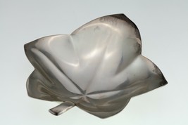Tiffany &amp; Co Makers Sterling Silver Maple Leaf Dish #23159, 5.75&quot; Long - $199.79