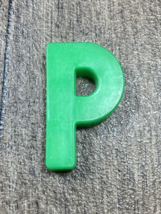 Fisher Price School Day Desk REPLACEMENT MAGNETIC Alphabet Letter ( P ) ... - $2.95