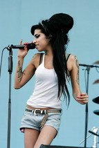 BEAUTIFUL AMY WINEHOUSE 5X7 Photo - £6.35 GBP