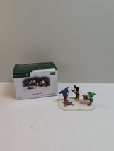 Department 56 North Pole Series Disney Showcase “Mickey Approved!&quot; - $489.23 MXN