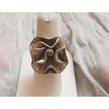 SILPADA 925 STERLING SILVER STYLIZED FLOWER RING SIZE 7 SKY - $52.27