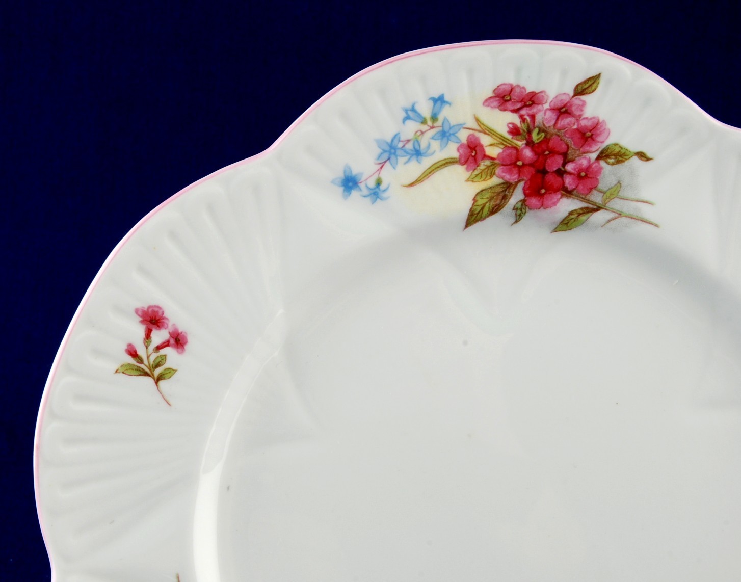 Shelley Stocks Dainty Shape Lunch Dessert Salad Plate Pink Rim 13428 Mint Item image 2