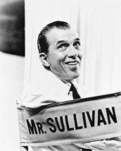 Ed Sullivan B&amp;W 16x20 Canvas Giclee In His Director&#39;S Chair - £55.87 GBP