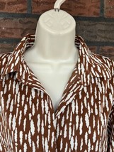 Shein Brown Ivory Blouse Medium Long Sleeve Top Collared Shirt Button Front - £2.85 GBP