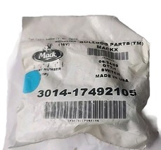 OEM Mack Pressure Switch 3014-17492105 - $59.61