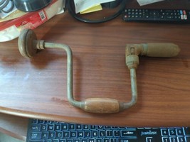 vintage 16&quot; wooden handle drill - $226.15 MXN