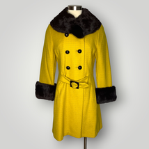 Vintage 1960s Yellow Mustard Real Fur Trimmed Coat Peacoat Women&#39;s Small - £147.75 GBP