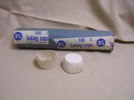 500 vintage 3.5&quot; Fluted Paper Cupcake Baking Cup Plain Off-White Unbleached NOS - £10.27 GBP