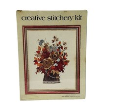 Vintage 1973 American Greetings Dried Floral Arrangement Crewel Embroidery Kit - £18.06 GBP