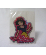 WALT DISNEY&quot;S SNOW WHITE DIVA GLITTER REFRIGERATOR MAGNET - $3.99