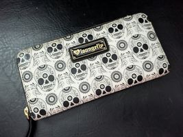 Loungefly Schwarz Weiß Zuckerschädel Reißverschluss Portemonnaie 20.3x10... - $578.74 MXN
