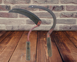 Vintage Hand Held Sickle With Wooden Handle - £43.80 GBP