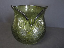 Vintage Art Glass Owl Bowl Bird Shaped Green Cute - $9.75
