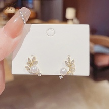 CZ Cubic Zirconia Leaf White Pearl Stud Earrings for Women - £7.84 GBP