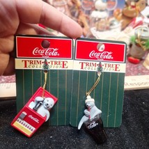 1998 1999 Coca-Cola 2 trim the tree collection Christmas ornaments Seals - £3.23 GBP