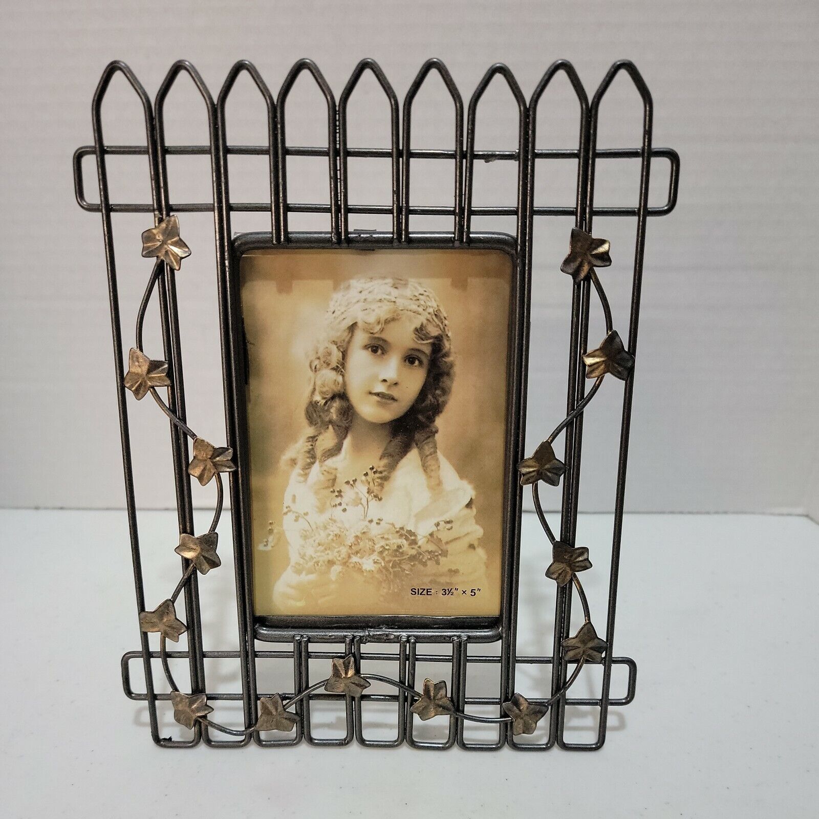 Picture Frame Fence Design Home Styles Hermitage Pottery Holds 3.5&quot; x 5&quot;... - $5.86