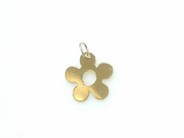 14K Yellow Gold Flat Daisy Flower Flower Charm pendant - £39.41 GBP