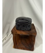 VTG Kenya Besmo black white spots Circles Geometric Soap stone trinket box - $24.69 CAD