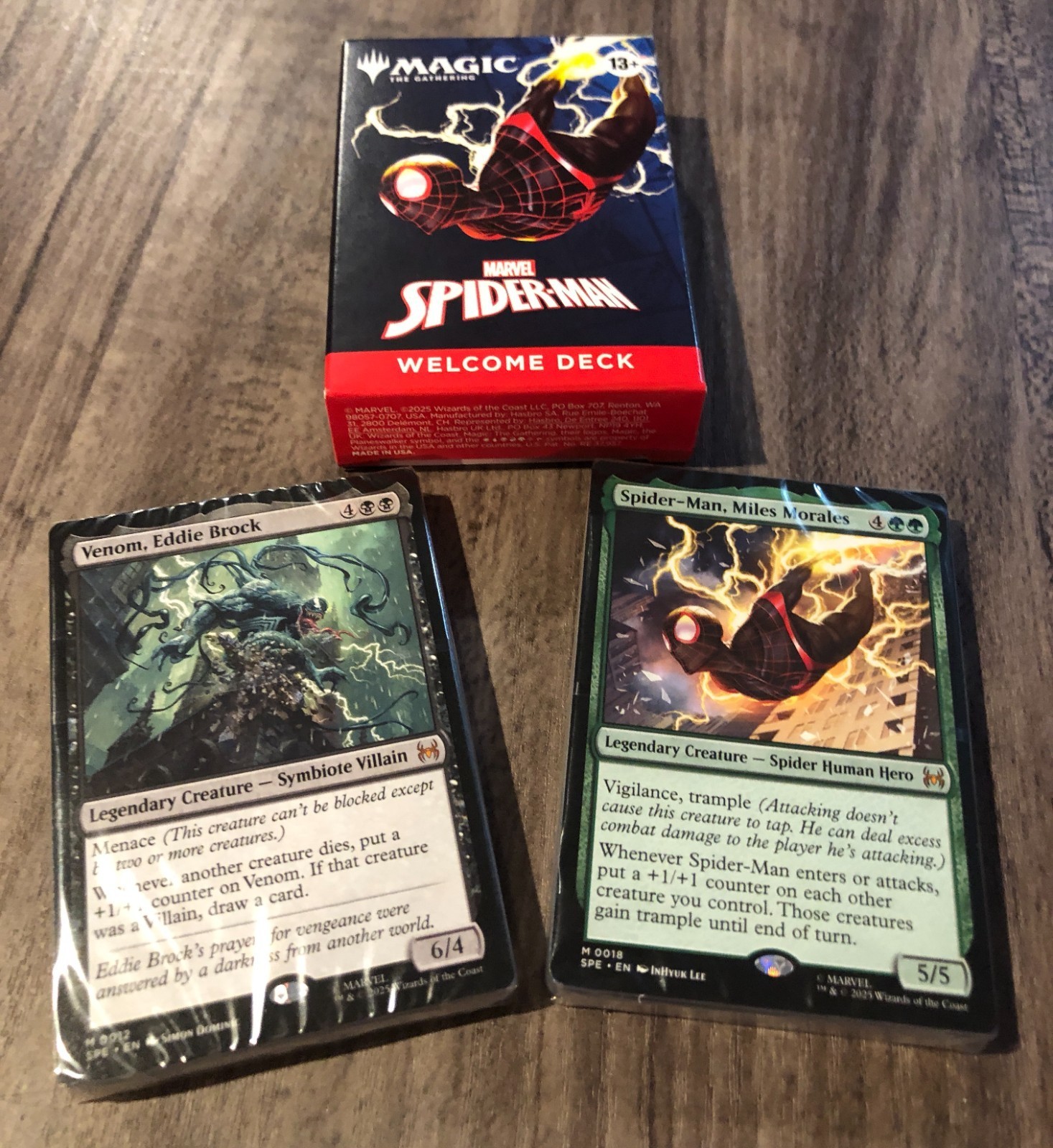 NYCC 2025 HASBRO MAGIC THE GATHERING SPIDER-MAN WELCOME DECK GREEN SDCC Item image 2