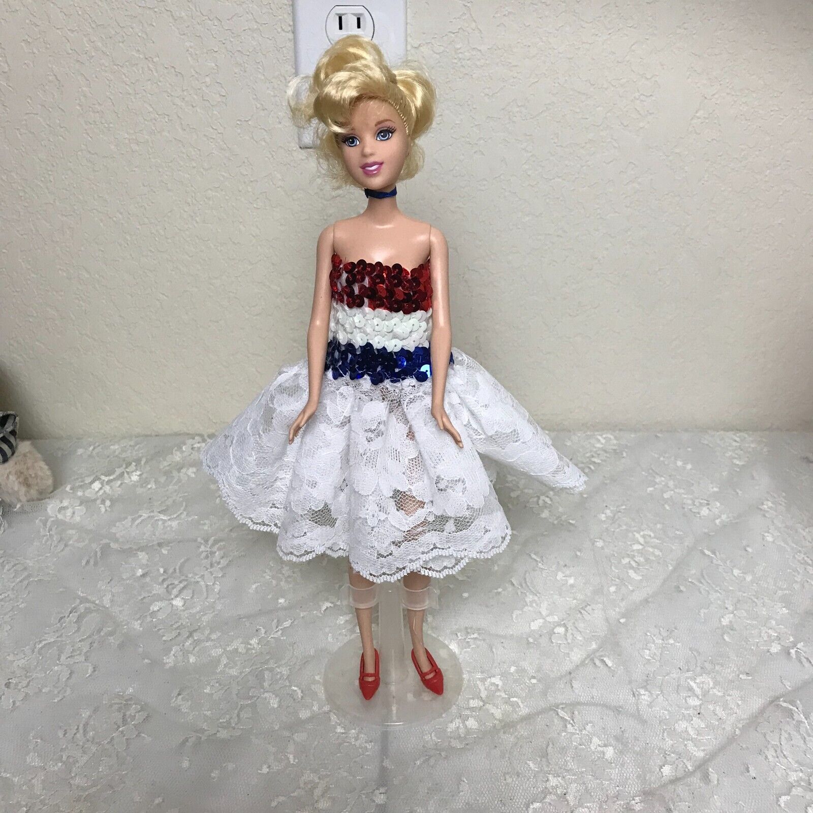 Mattel 1999 Disney Cinderella Doll 2005 Head Blond Hair Blue Eyes Rigid ... - $11.39