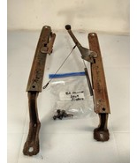 1982 Chevette Driver Seat Tracks Sliders Mounts OEM - $1,582.60 MXN