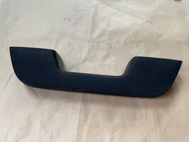 VW Beetle Arm Rest   1973-1979 use for Left and Right door  Volkswagen OE. - $276.52 MXN
