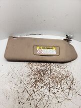 Passenger Right Sun Visor Illuminated Fits 01-02 MDX 1063119 - $344.64 MXN