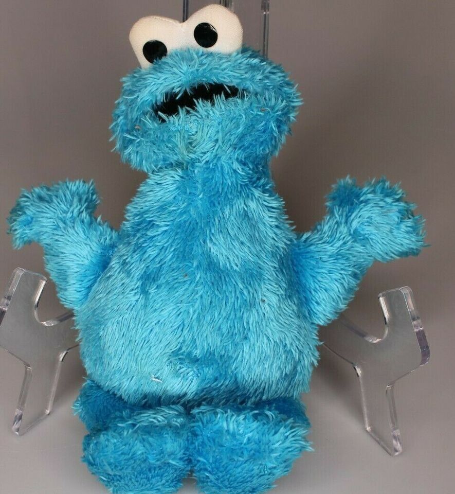 Hasbro Sesame Street Cookie Monster Plush 10" 2013 Soft Eyes Stuffed Animal Toy - $10.88
