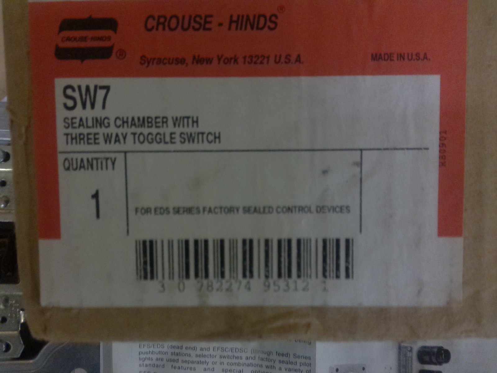 CROUSE HINDS SW7 EXPLOSION PROOF SEALING CHAMBER WITH (3) WAY TOGGLE SWITCH - $128.59